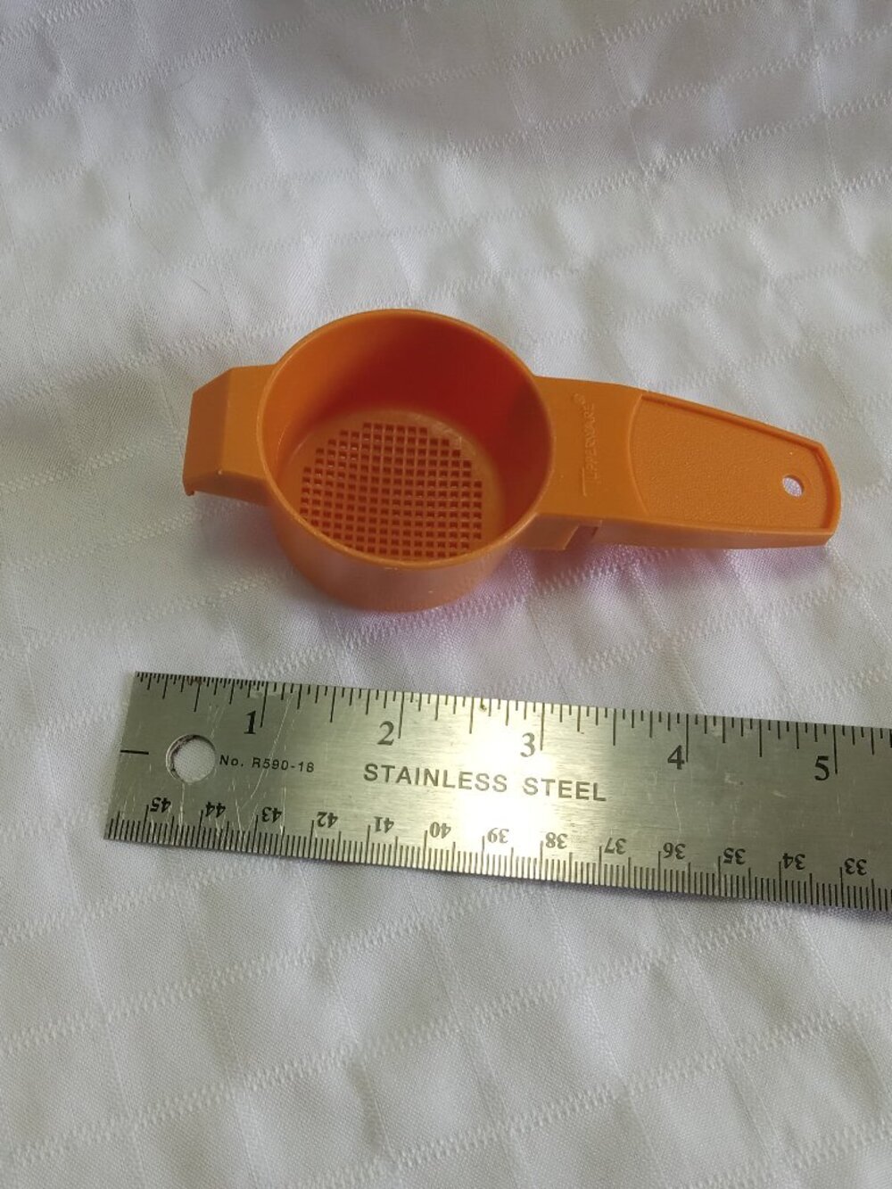 Two vintage Tupperware kitchen tools - Picture 2 of 9